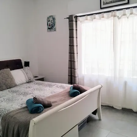 Double With Private Bathroom In Luxury Boho Chic Shared Проживание в семье Дения