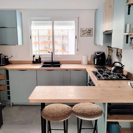 منزل للإقامة Boho Chic Modern 2bed, 2bath, 5 Mins Calle Loreto *