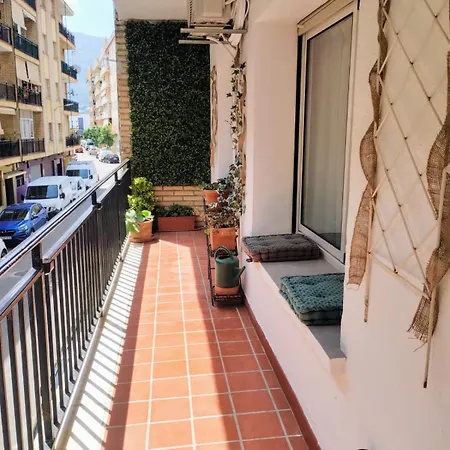 Boho Chic Modern 2bed, 2bath, 5 Mins Calle Loreto منزل للإقامة