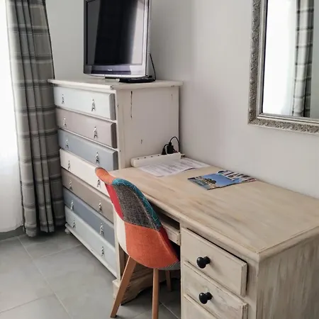 منزل للإقامة Boho Chic Modern 2bed, 2bath, 5 Mins Calle Loreto *